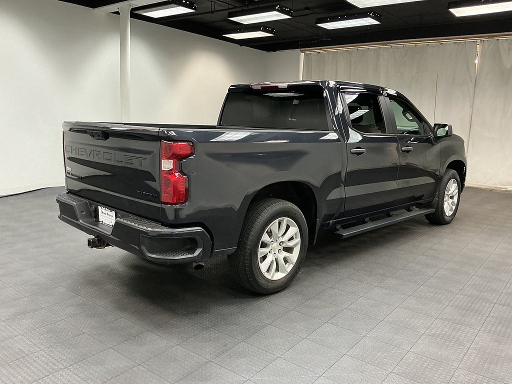 Used 2023 Chevrolet Silverado 1500 Custom w/ LPO, Dark Essentials Package AWD/4WD image 5