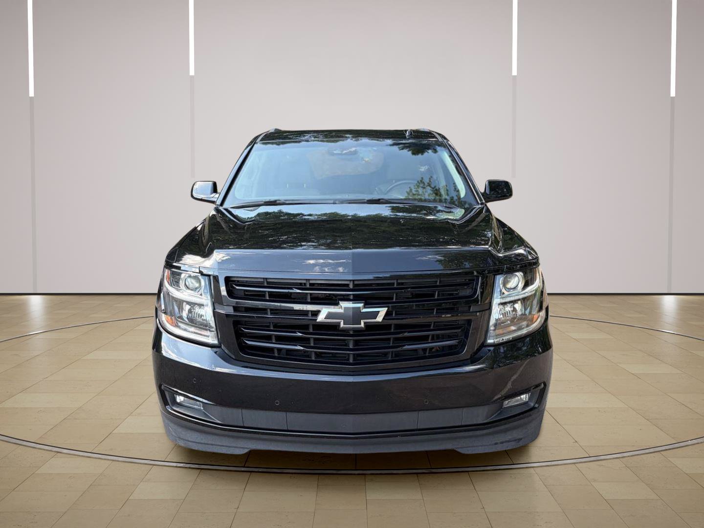 Used 2019 Chevrolet Suburban Premier AWD/4WD image 7