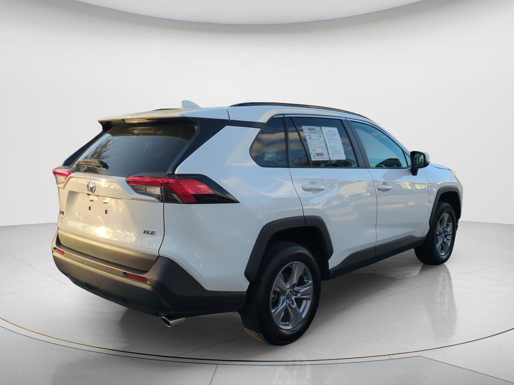 Used 2024 Toyota RAV4 XLE image 4