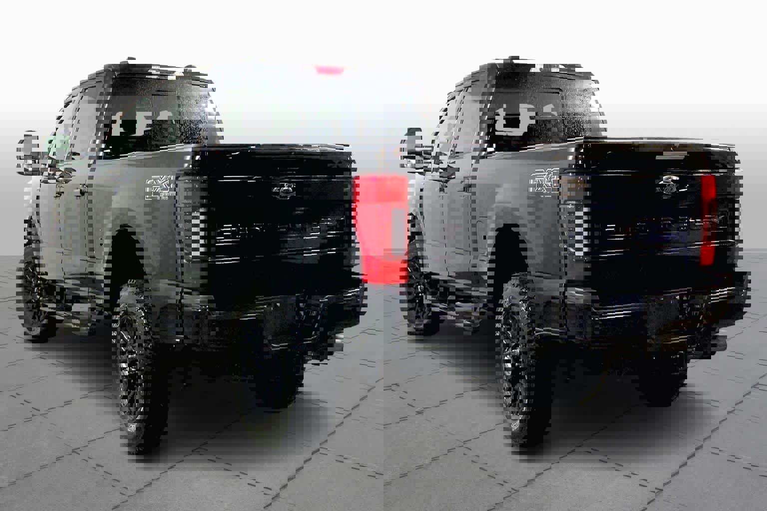 Used 2022 Ford F250 Lariat w/ Lariat Ultimate Package image 12