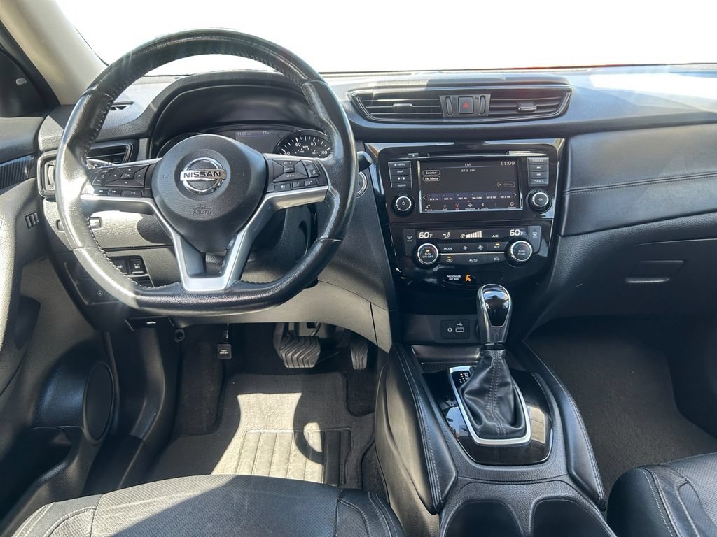Used 2018 Nissan Rogue SL AWD/4WD image 11