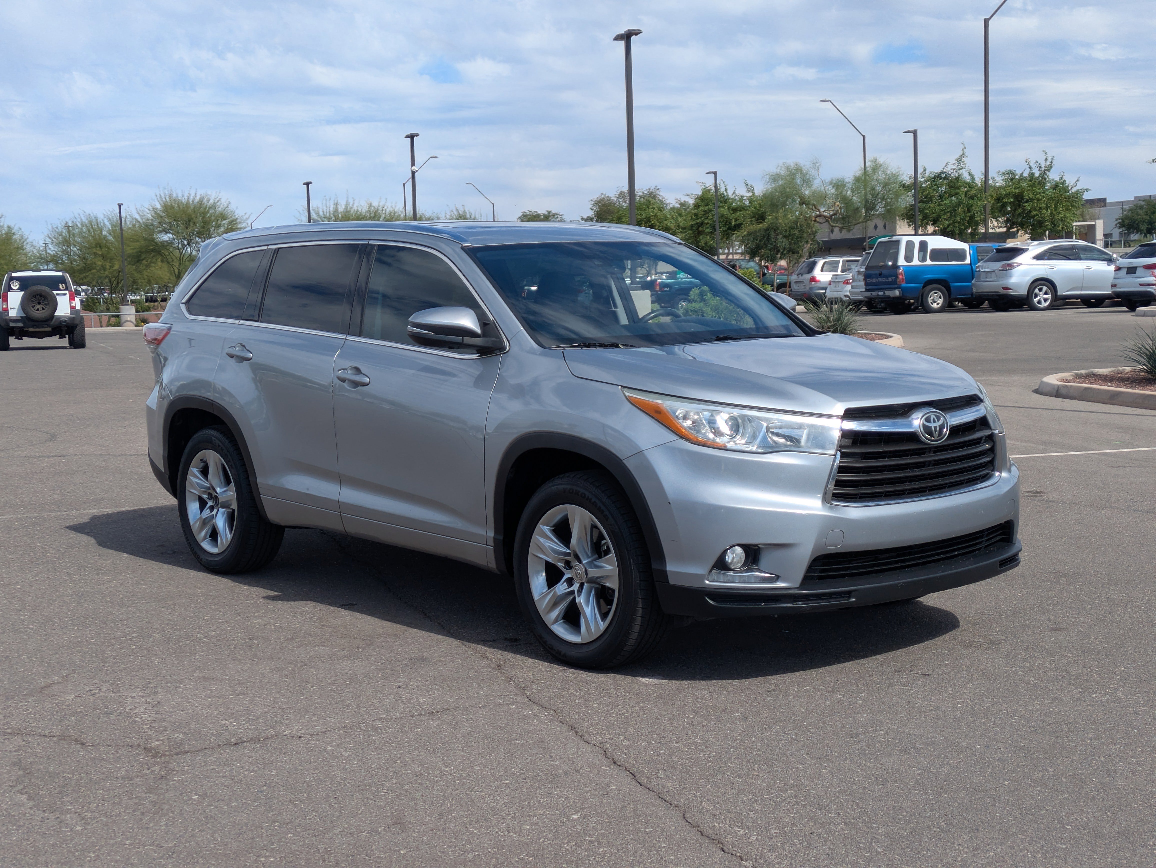 Used 2015 Toyota Highlander Limited w/ Driver Technology Package image 7