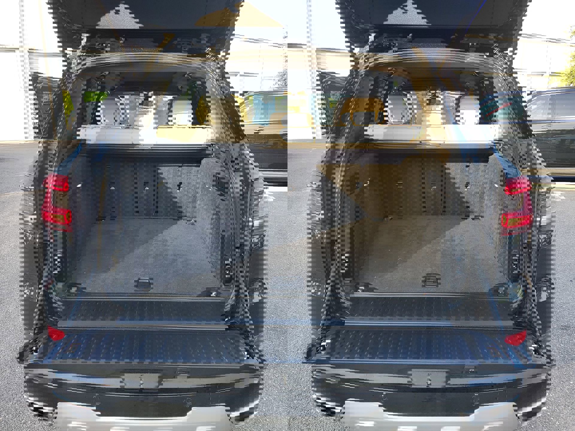 Used 2022 BMW X5 sDrive40i w/ Parking Assistance Package image 58