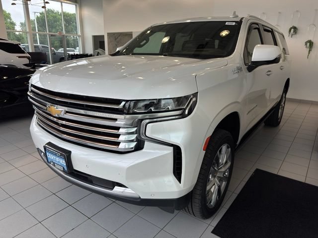 Used 2023 Chevrolet Suburban High Country w/ Premium Package 2 AWD/4WD image 38