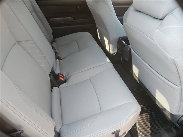Used 2025 Toyota Tacoma SR5 AWD/4WD image 25