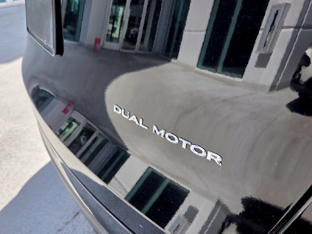 Used 2020 Tesla Model Y Long Range AWD/4WD image 14