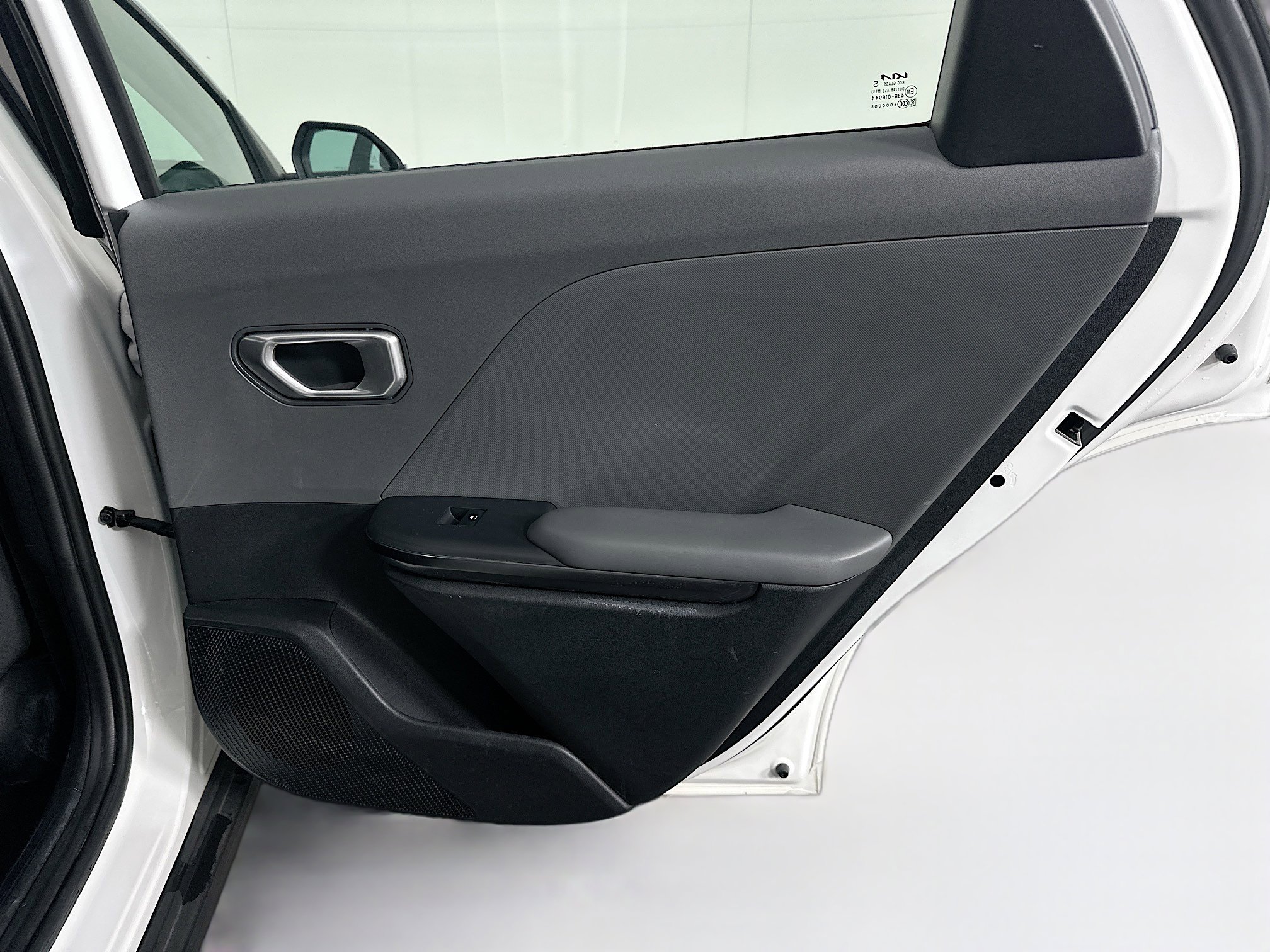 Used 2025 Kia K4 LXS image 28