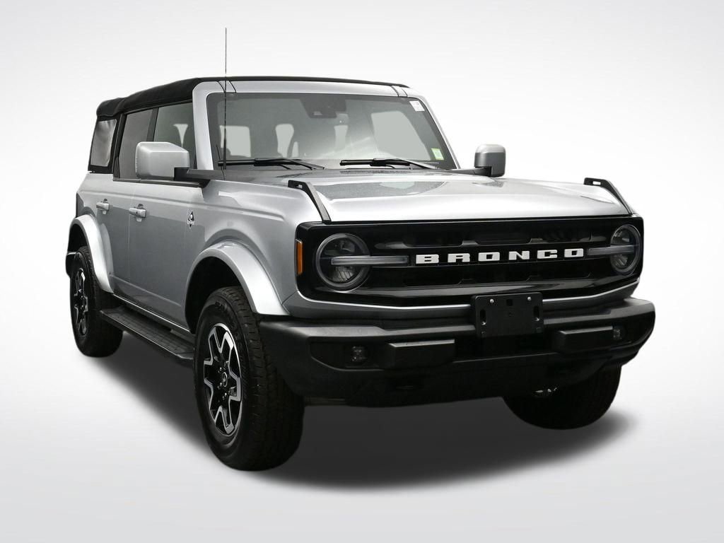 Used 2024 Ford Bronco Outer Banks image 7