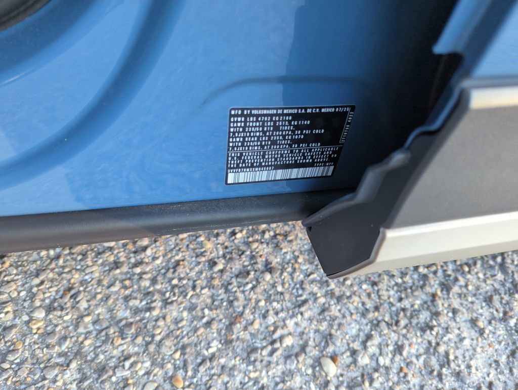 Certified 2025 Volkswagen Tiguan SE image 35