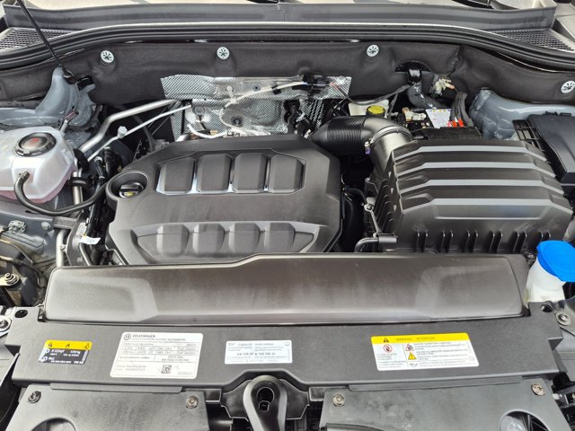 Used 2025 Volkswagen Atlas Cross Sport SEL R-Line AWD/4WD image 23