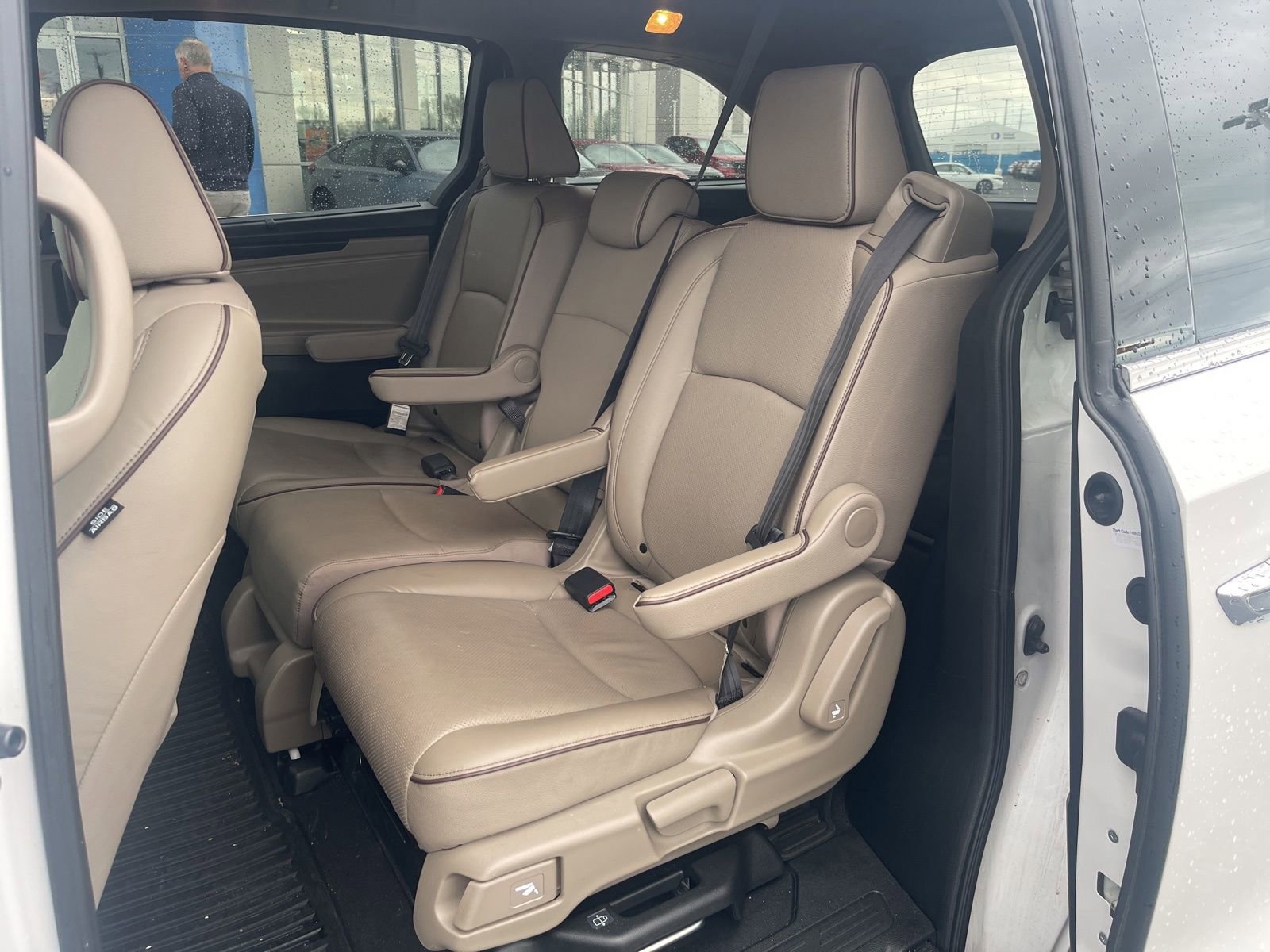 Used 2024 Honda Odyssey Elite image 13