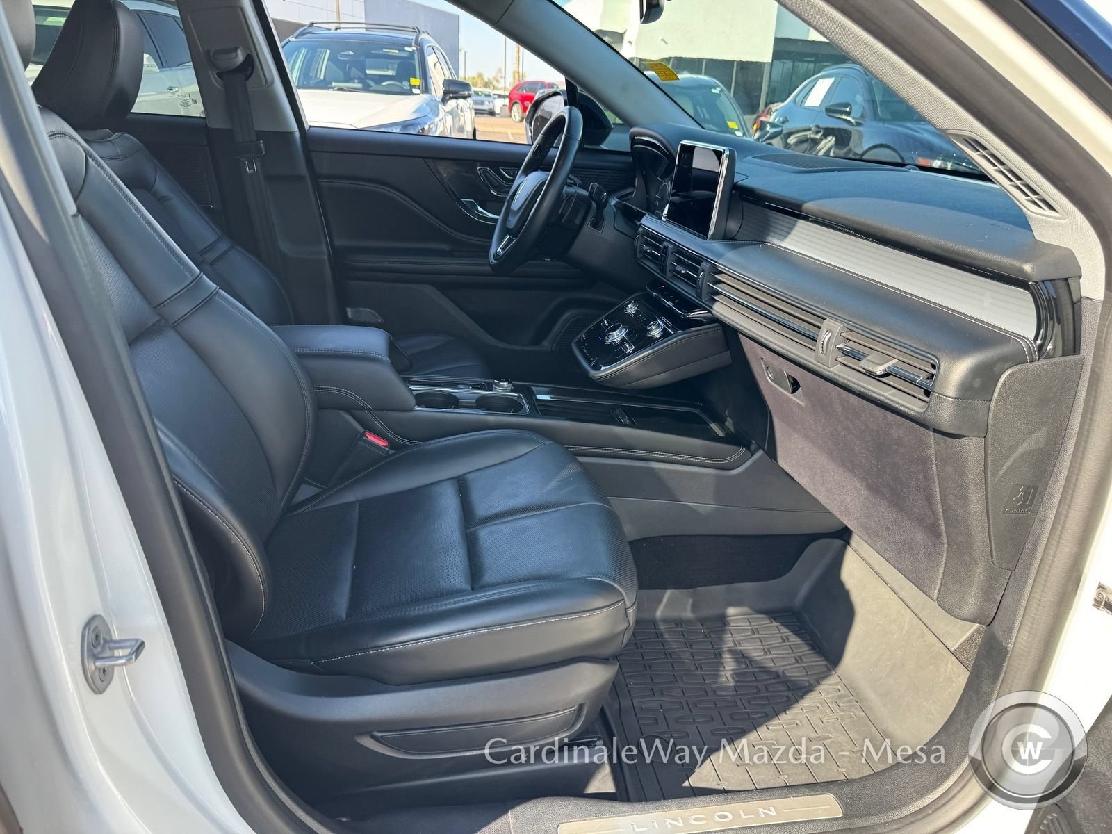 Used 2022 Lincoln Corsair AWD w/ Premium Package image 29