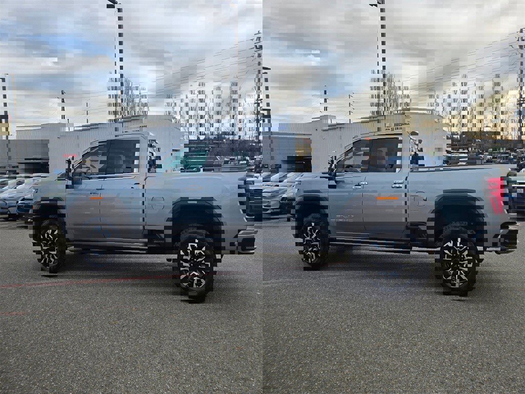 Used 2024 GMC Sierra 2500 Denali Ultimate w/ Max Trailering Package image 8