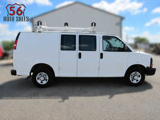 Used 2015 Chevrolet Express 2500 RWD image 1