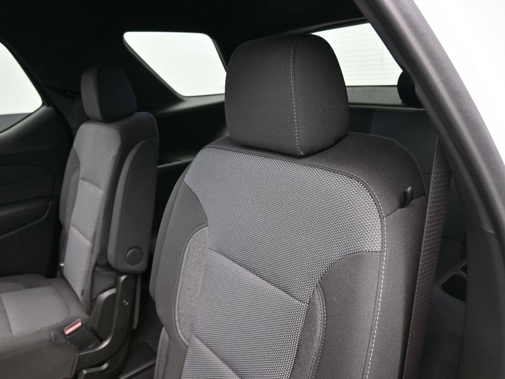 Used 2023 Chevrolet Traverse LT image 29