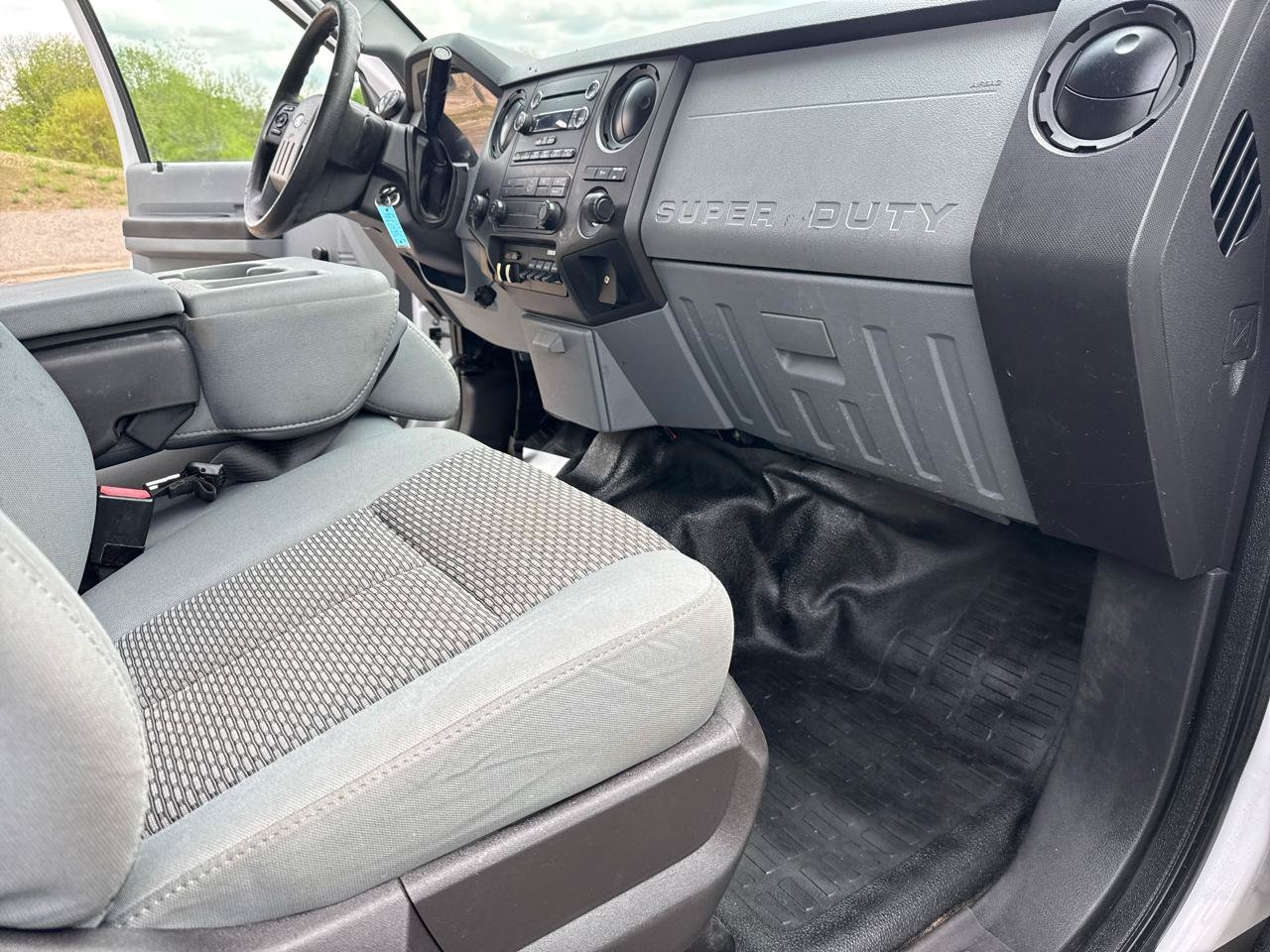 Used 2015 Ford F250 XL w/ Camper Package AWD/4WD image 24