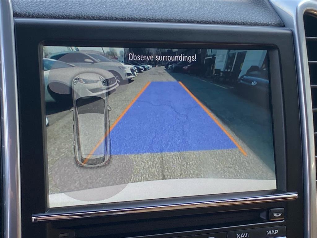 Used 2016 Porsche Cayenne S image 16