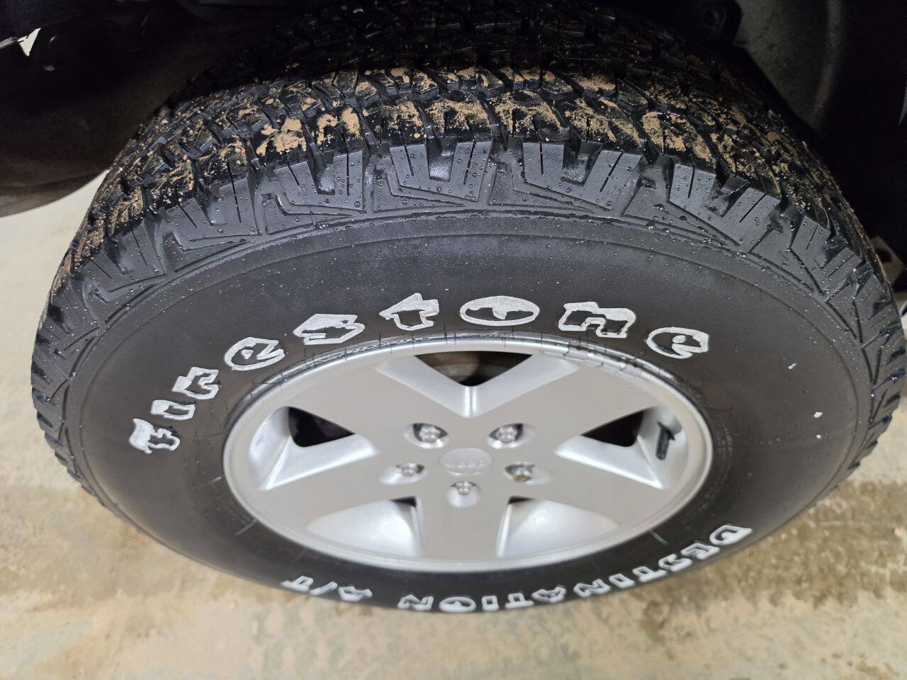 Used 2012 Jeep Wrangler Sport AWD/4WD image 13