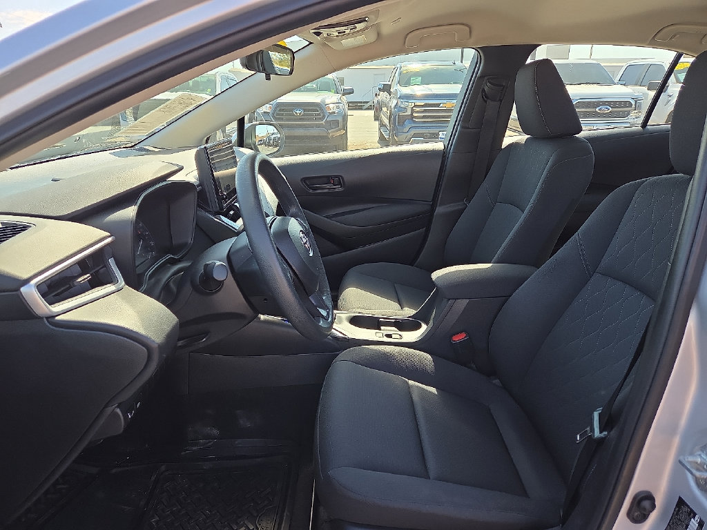 Used 2024 Toyota Corolla LE FWD image 24