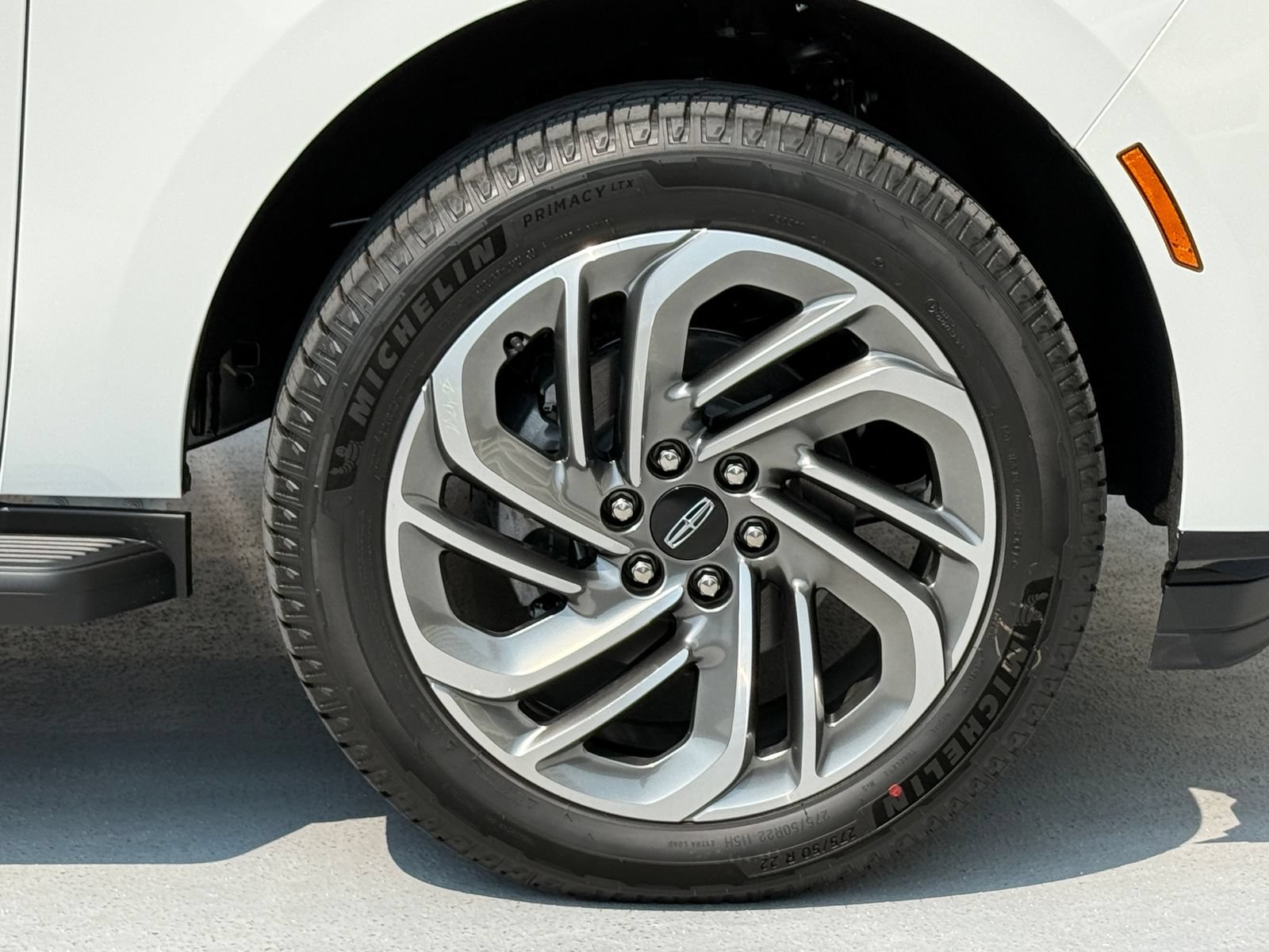 New 2027 Lincoln Navigator L Premier AWD/4WD image 8