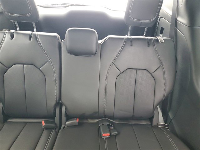 New 2026 Chrysler Pacifica Select image 10
