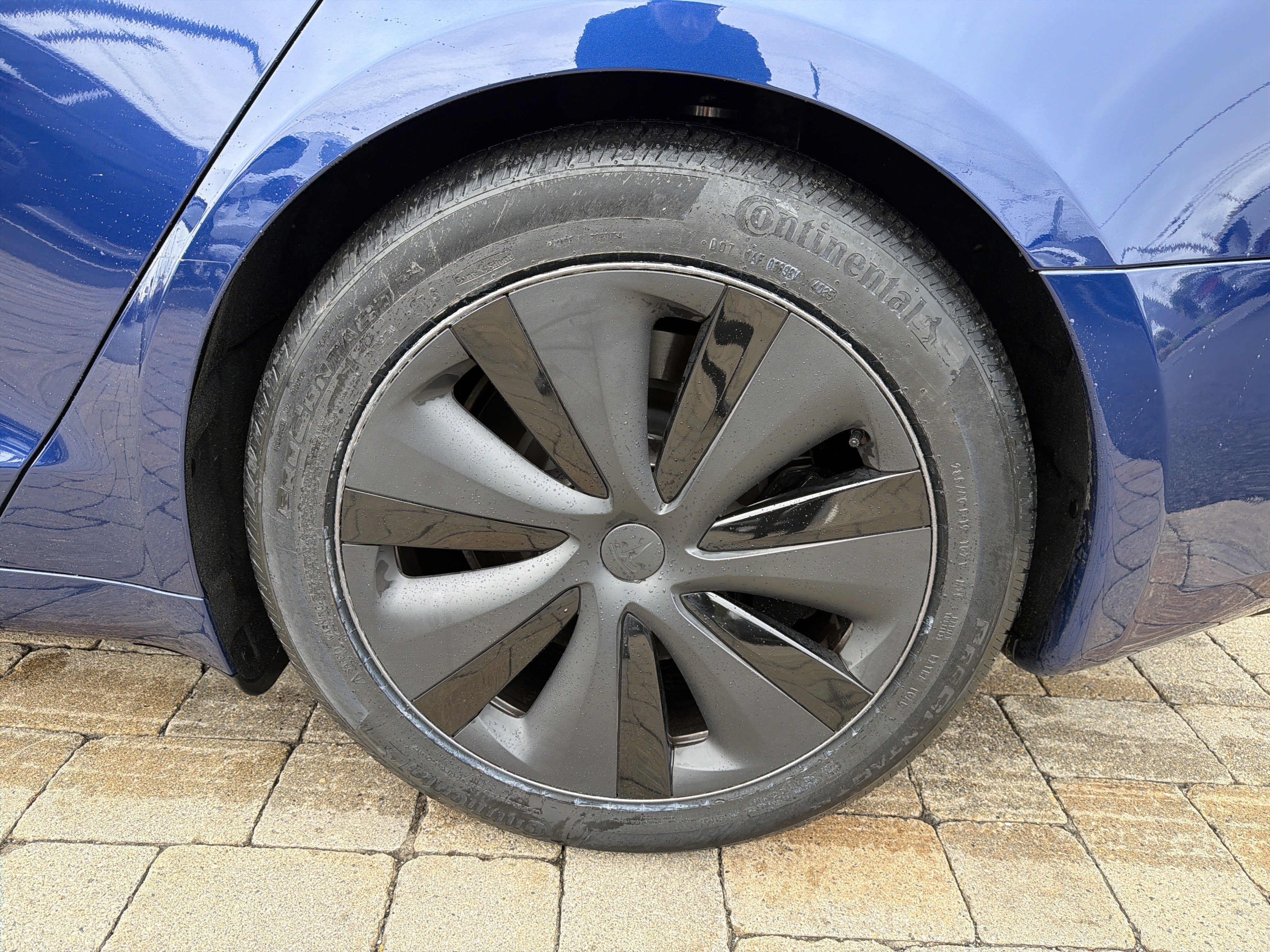 Used 2024 Tesla Model S AWD/4WD image 30