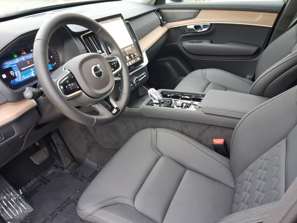 Used 2026 Volvo XC90 B6 Plus AWD/4WD image 13