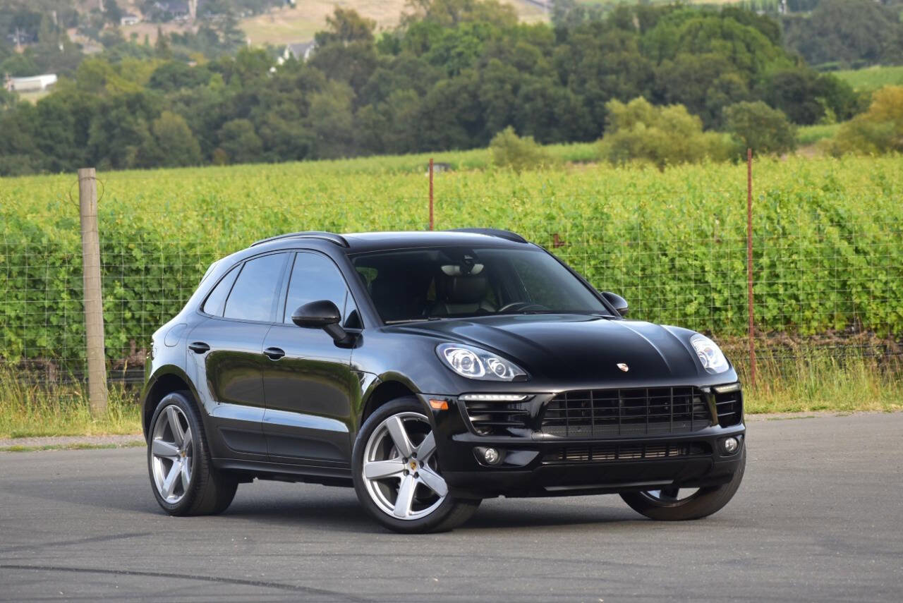 Used 2017 Porsche Macan AWD/4WD image 2