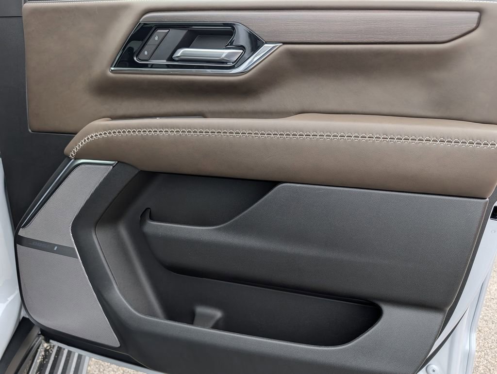 New 2026 GMC Yukon Denali Ultimate AWD/4WD image 35