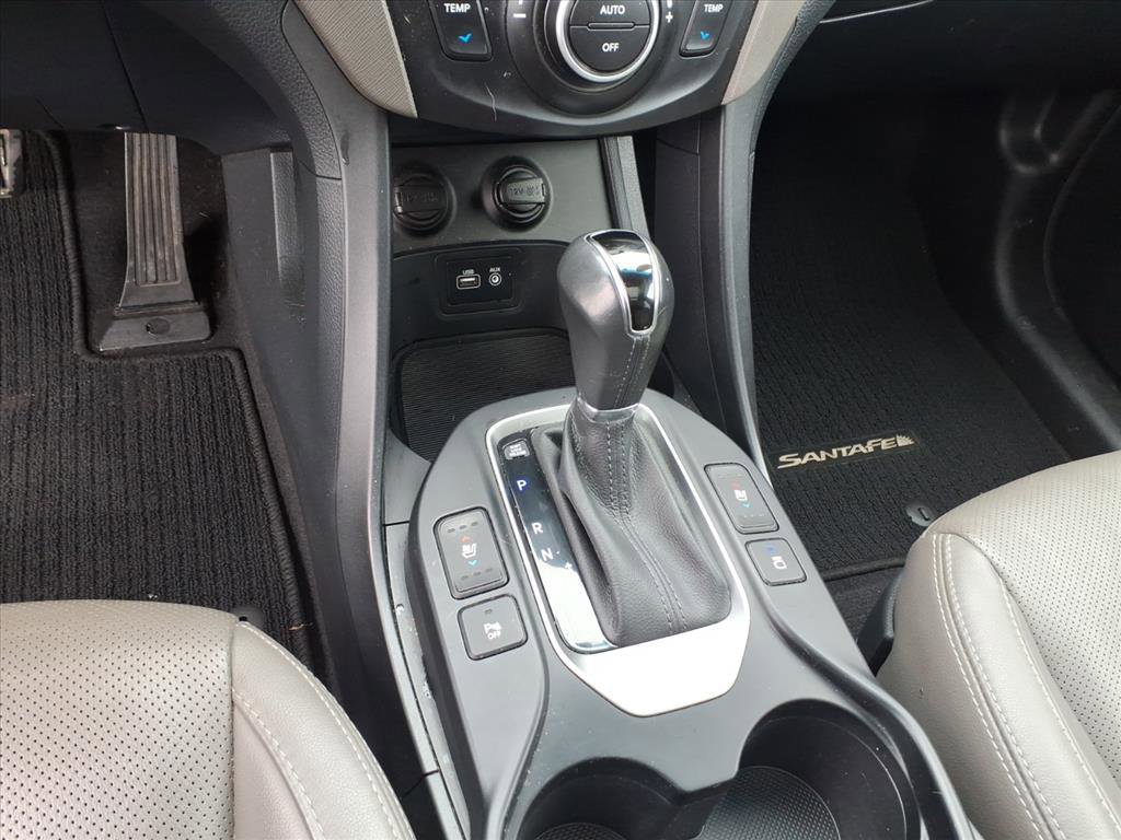 Used 2017 Hyundai Santa Fe Limited w/ Cargo Package image 12