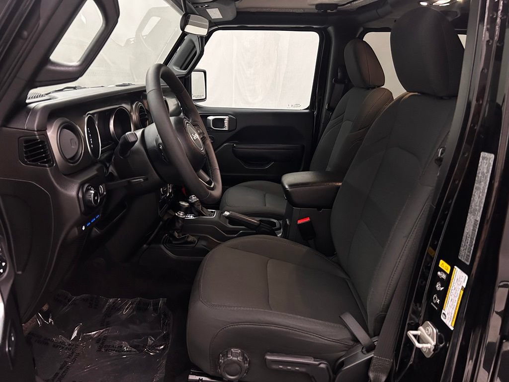 Used 2023 Jeep Wrangler Unlimited w/ Cold Weather Group AWD/4WD image 12