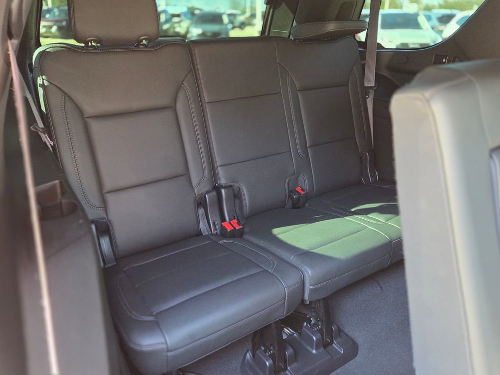 Used 2022 Chevrolet Tahoe Z71 image 17