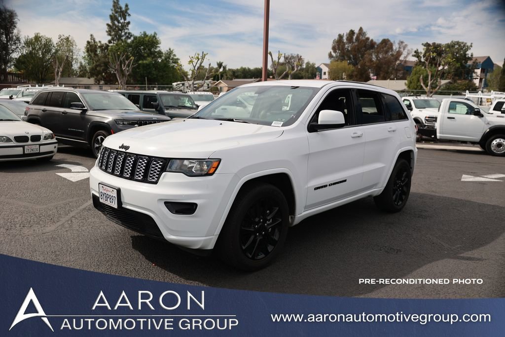 Used 2021 Jeep Grand Cherokee Laredo X image 1