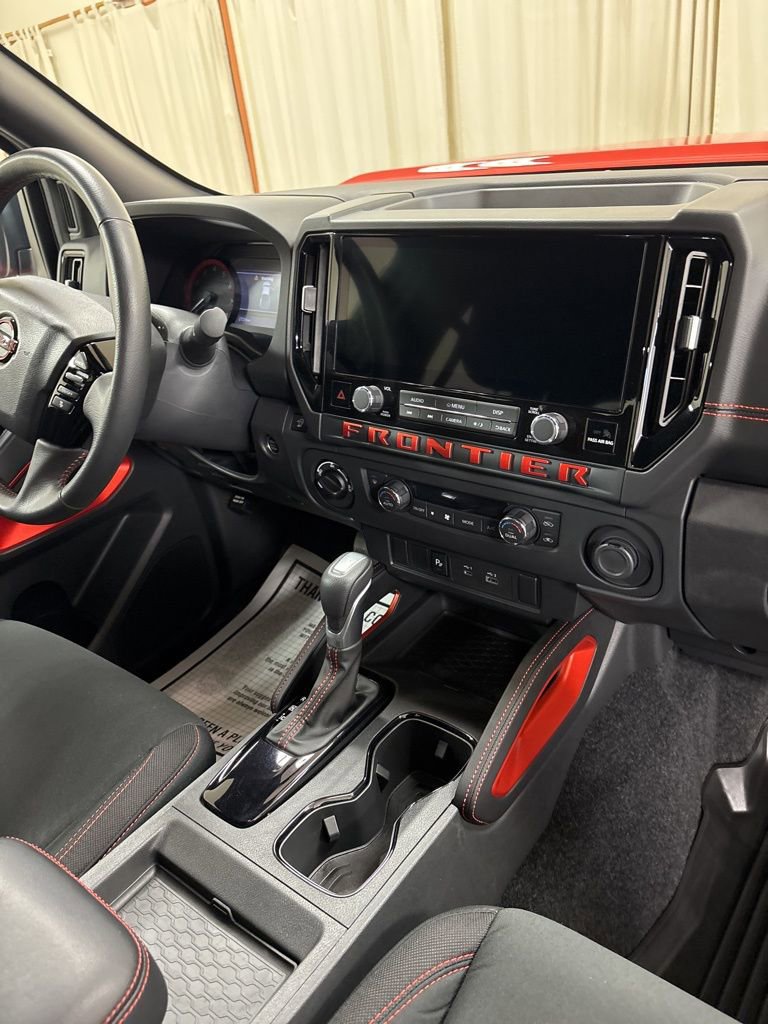 Used 2025 Nissan Frontier PRO-4X w/ Tow Package image 26