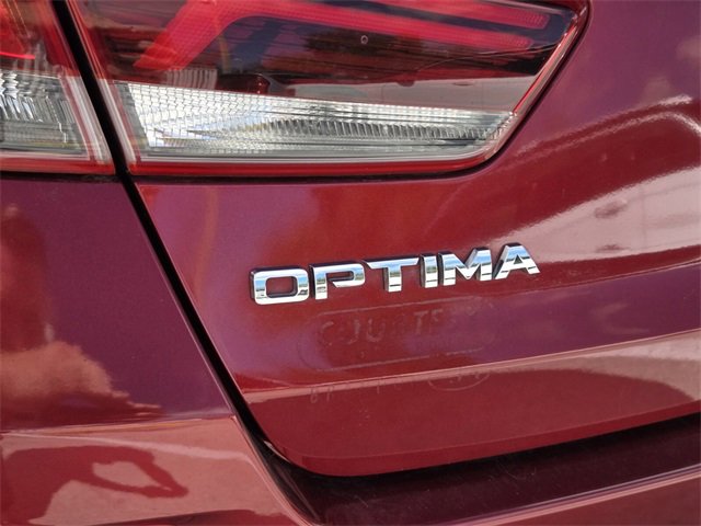 Used 2020 Kia Optima SE image 10