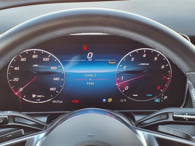 Used 2025 Mercedes-Benz GLC 300 image 12