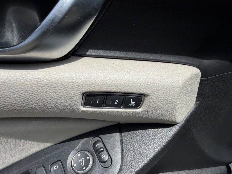Used 2018 Honda Accord EX-L image 19