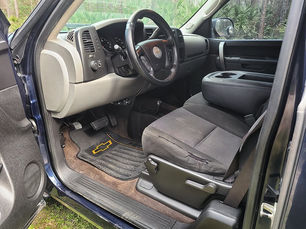 Used 2011 Chevrolet Silverado 1500 LS AWD/4WD image 9