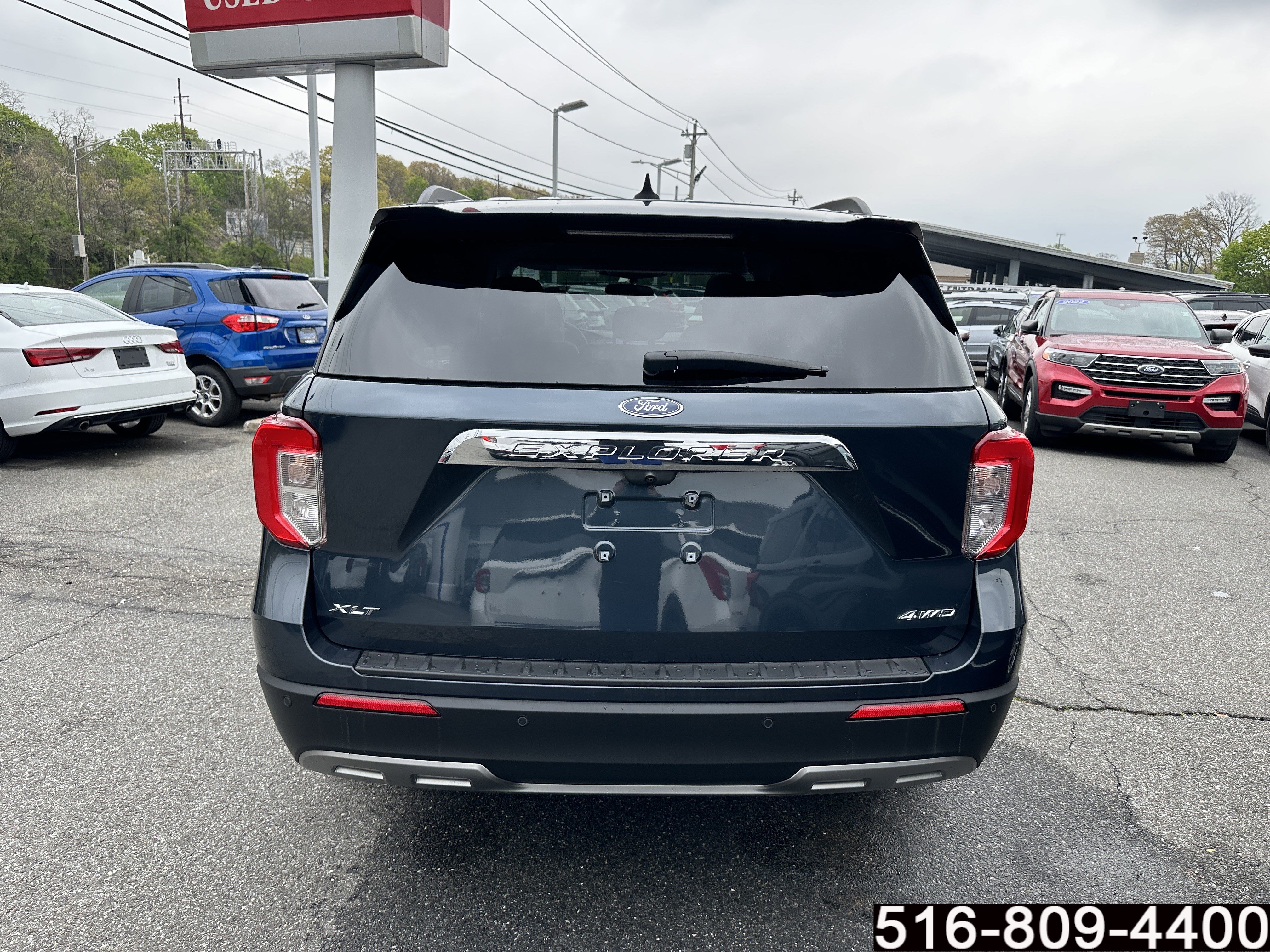 Used 2023 Ford Explorer XLT w/ Equipment Group 202A AWD/4WD image 6
