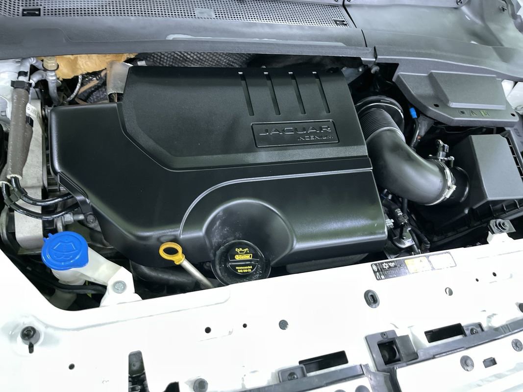 Used 2018 Jaguar E-PACE S image 30