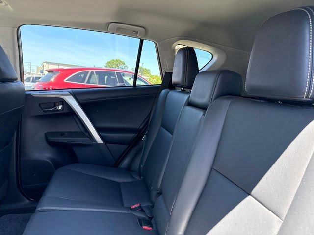 Used 2015 Toyota RAV4 Limited AWD/4WD image 11