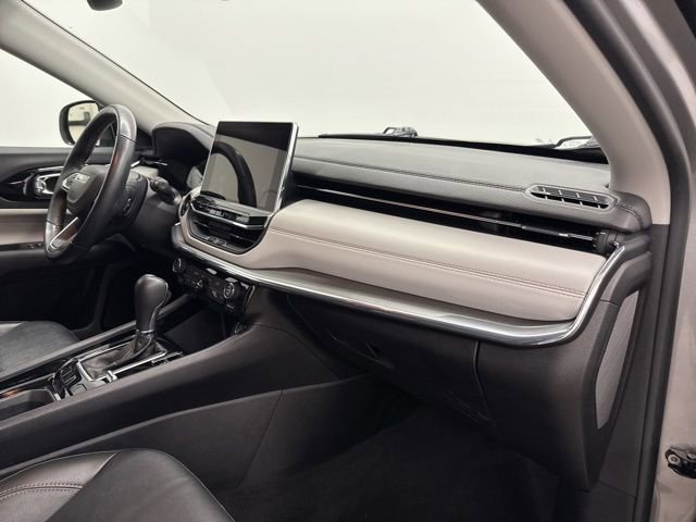 Used 2022 Jeep Compass Limited w/ Sun and Sound Group image 26