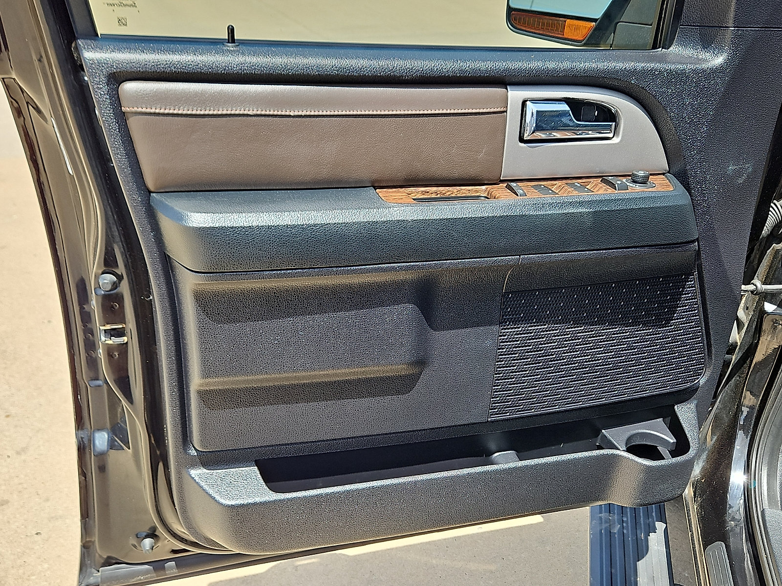Used 2017 Ford Expedition EL King Ranch AWD/4WD image 14