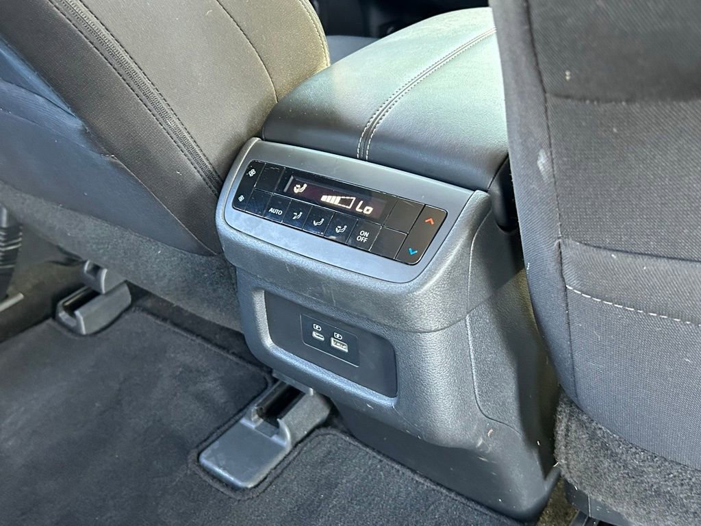 Used 2025 Nissan Pathfinder SV image 44