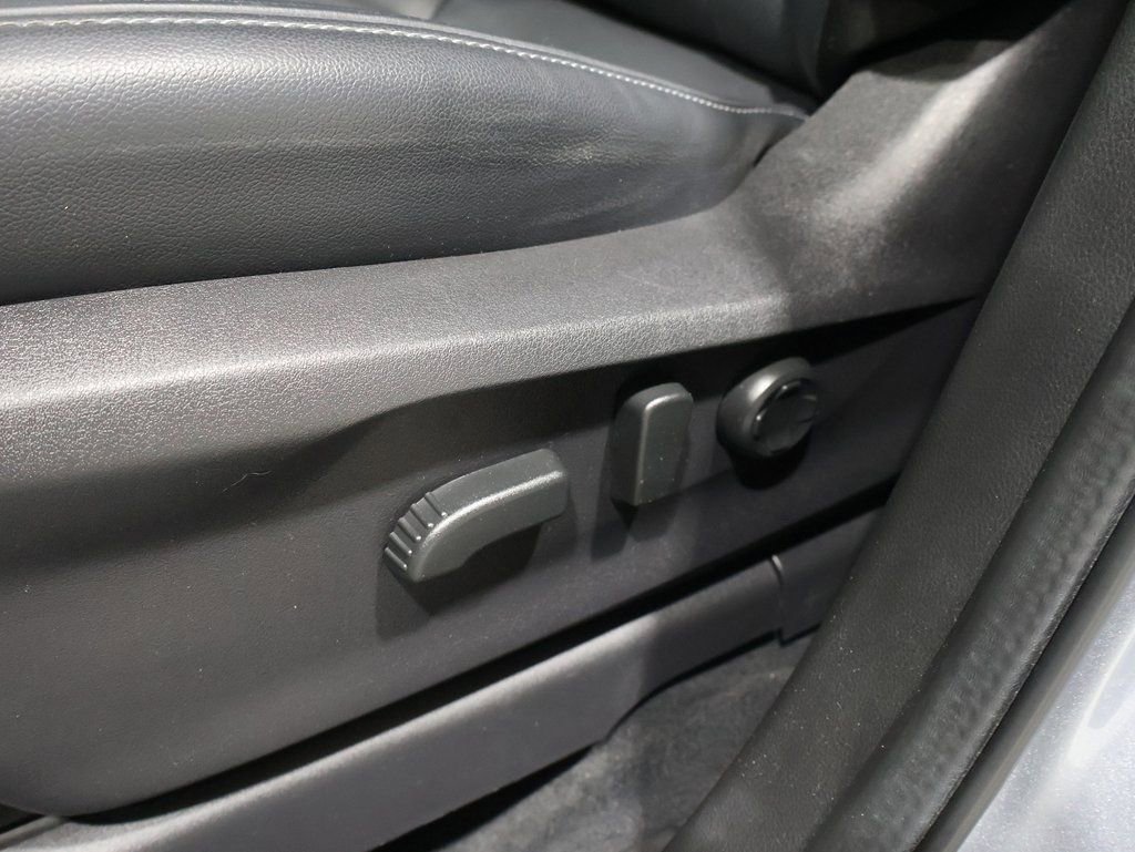 Used 2023 Subaru Ascent Limited image 10