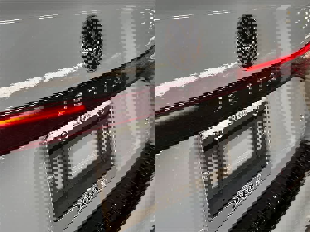 New 2026 Volkswagen Jetta SE image 10