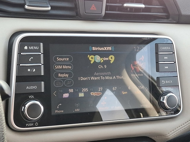 Used 2020 Nissan Versa SV image 16