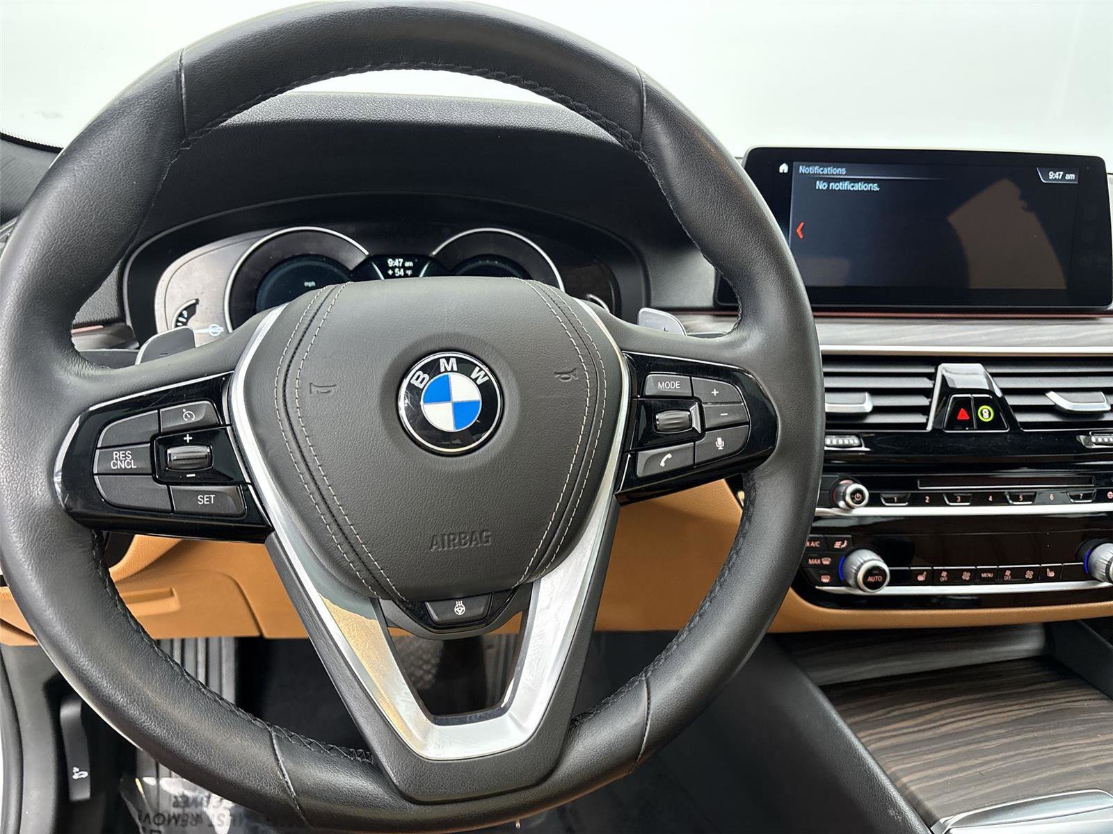 Used 2018 BMW 530i xDrive image 22