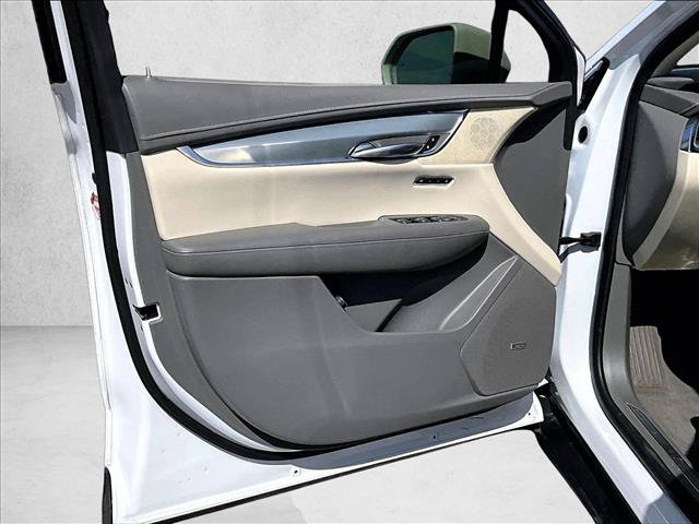 Used 2019 Cadillac XT5 Luxury AWD/4WD image 17