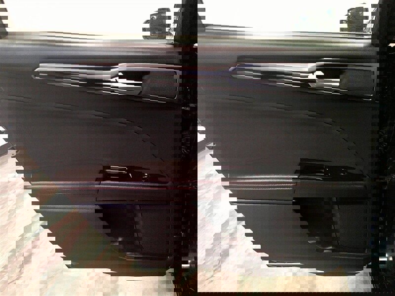 Used 2014 Ford Fusion SE w/ Equipment Group 201A image 31